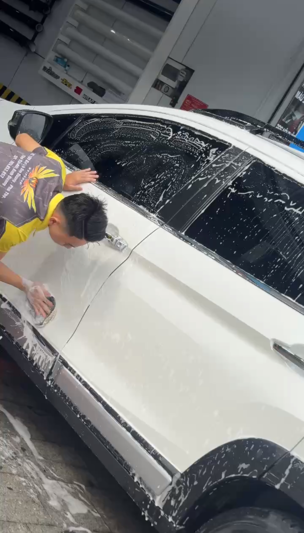 Tại sao dán chi tiết lại đòi hỏi tay nghề vượt trội?