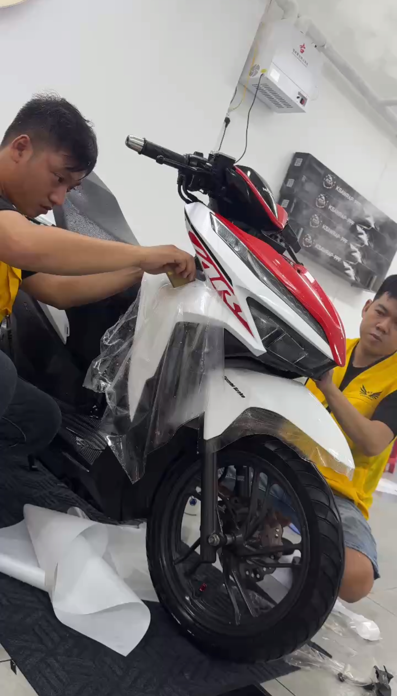 Decal Xe Bình Dương – Xu Hướng Trang Trí Xe Mới Nhất